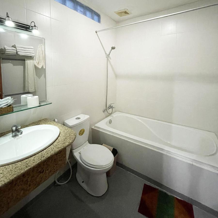 Ocean Bay Hotel Nha Trang Exterior photo